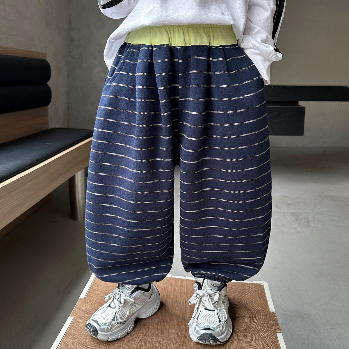 Style Casual Boys Lantern Pants Drawstring Hem Sweatpants