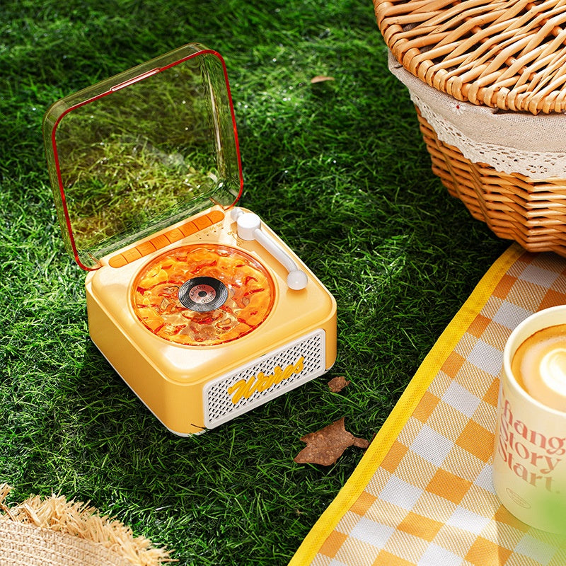 Retro white noise Bluetooth speaker, wireless, small high-pitched vinyl record speaker