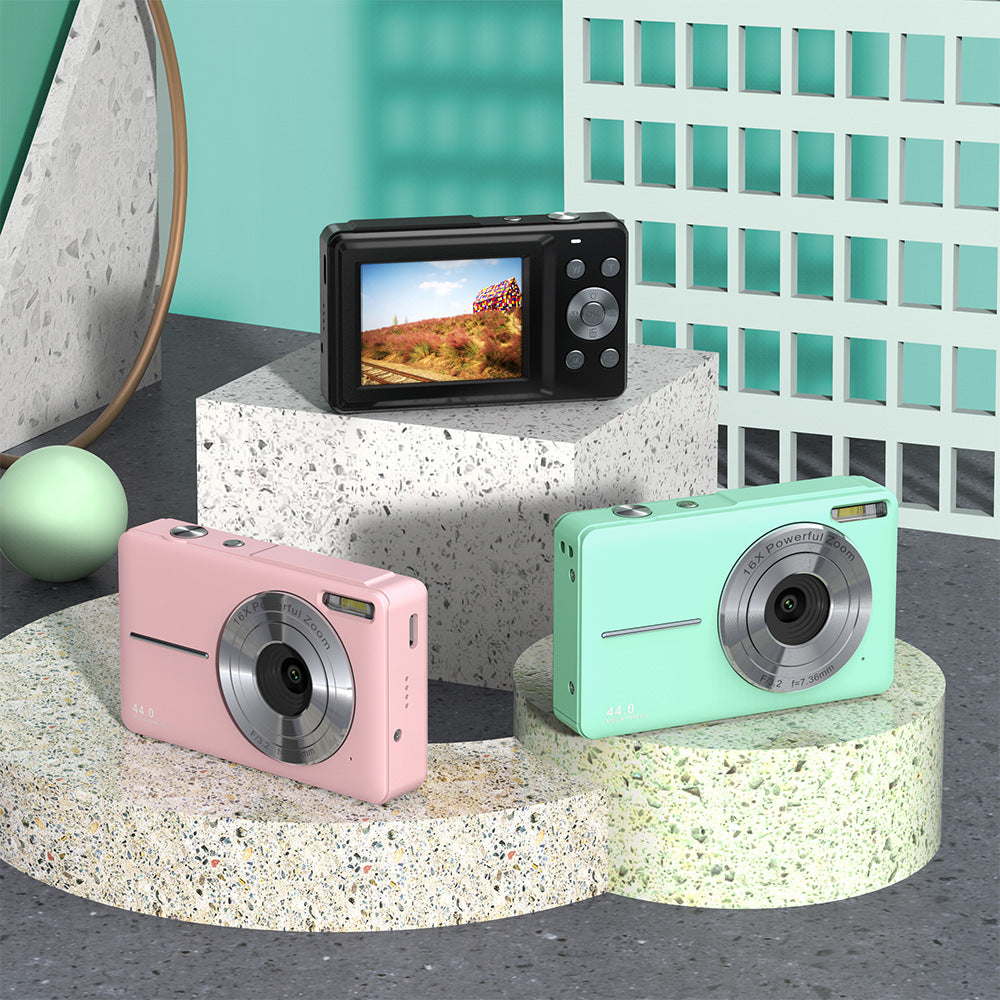 1080P Compact Digital Camera CCD – 16x Zoom, Stabilization and Memory Card